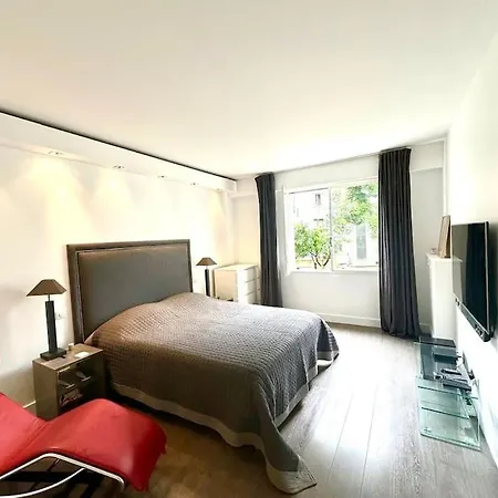 Apartment Victor Hugo Paris